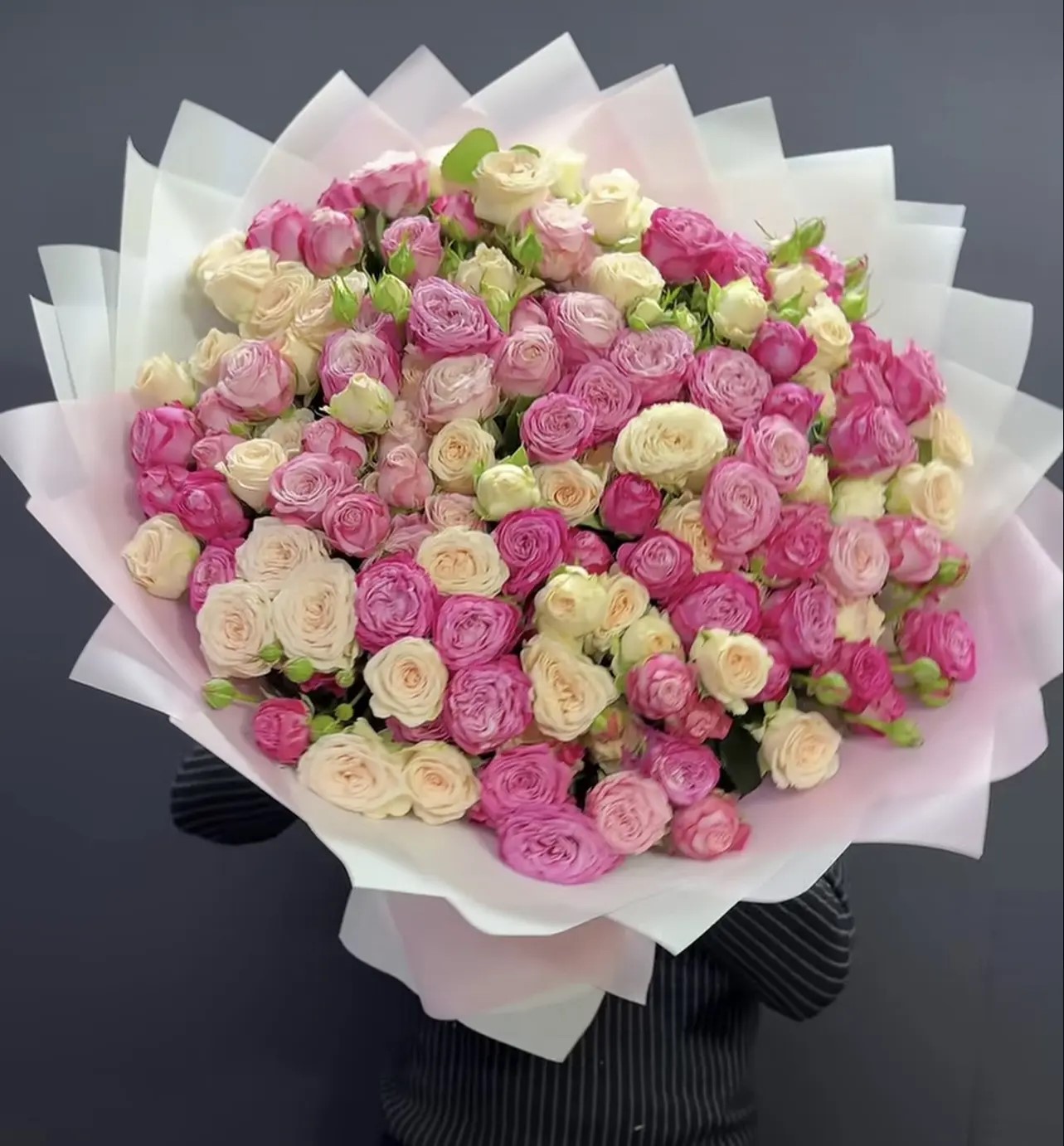🌹БУКЕТ ИЗ 51 КУСТОВОЙ ПИОНОВИДНОЙ РОЗЫ🌹
