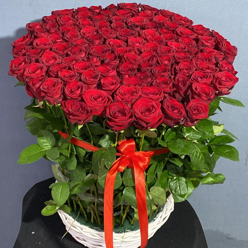 🌹ВАУ ИЗ 101 КРАСНОЙ РОЗЫ В ПЛЕТЕННОЙ КОРЗИНЕ🌹